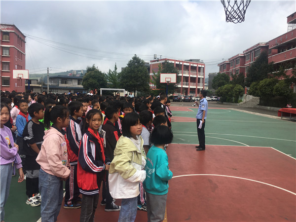 1630397430711422.jpg 法制课3jpg.jpg