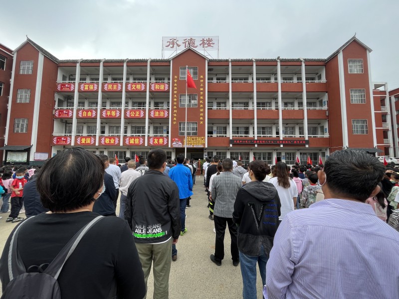 1665191979579653.jpg 8713eb22347617651799aaf424a2c7b.jpg