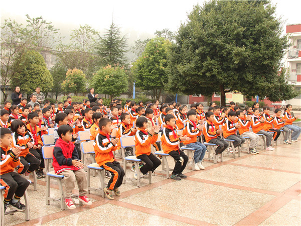 1666141529483262.jpg 9156ceb23731f2549957a0fda30620c.jpg