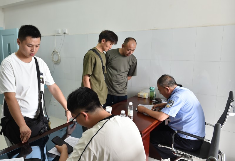 1722474200211511.jpg 领导现场督导检查.JPG