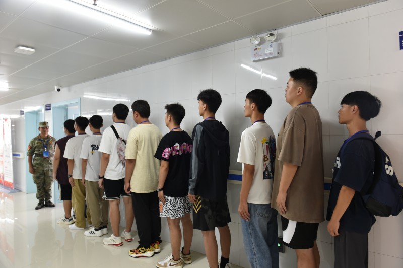 1722474213126076.jpg 体检现场.JPG