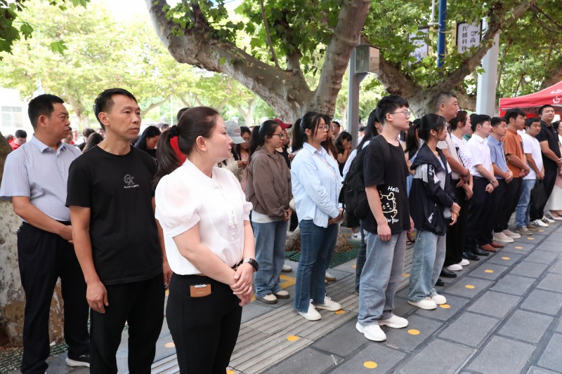 1723362422101148.jpg 63370458bdad99e89d0bd405868a016.jpg