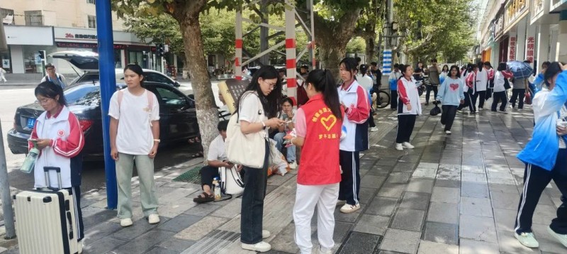 1724919871668465.jpg 0f83e5ed5891936544509c853cf941a2.jpg