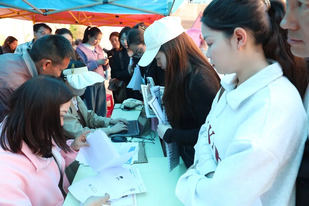 1743131497976287.jpg 2.jpg