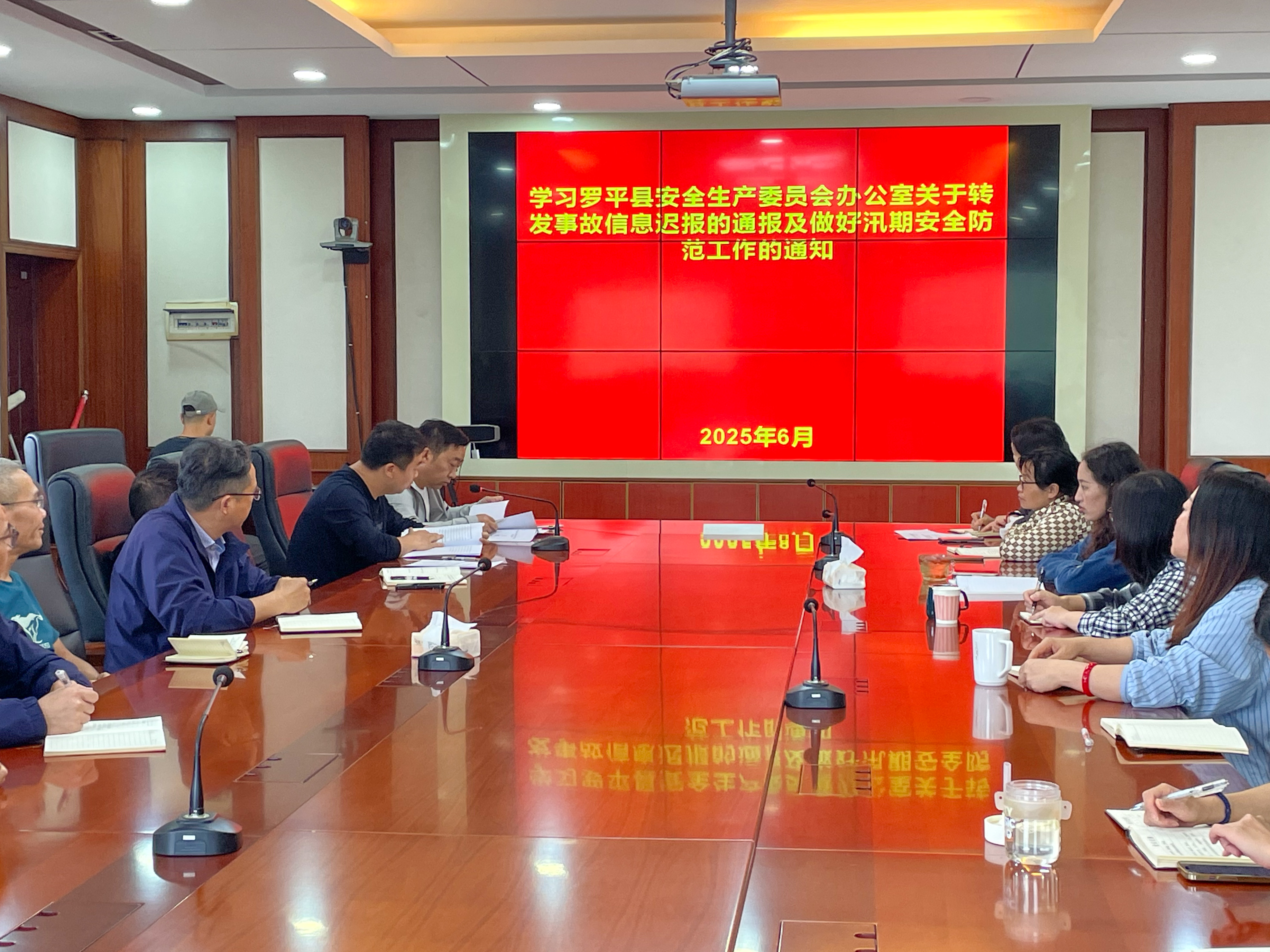 1750321938364520.jpg 31d4c0b4e2cd8a777bffaff8dfc8833.jpg